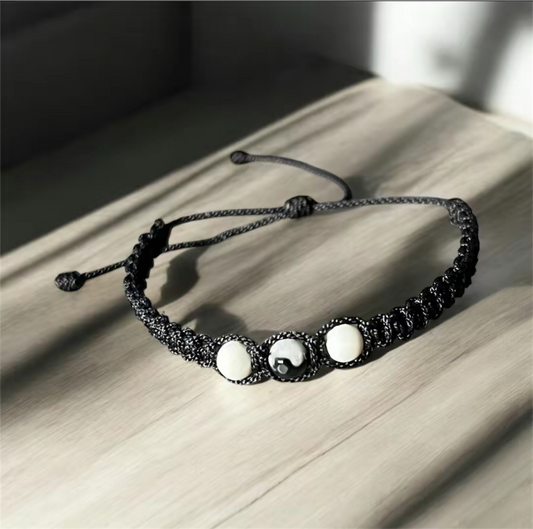 Howlite crystal bracelet, howlite gemstone beaded bracelet, gift for friend, gif image 1
