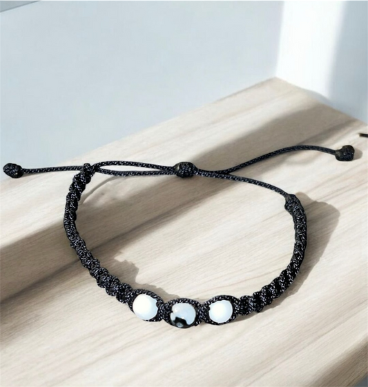 Howlite crystal bracelet, howlite gemstone beaded bracelet, gift for friend, gif image 0